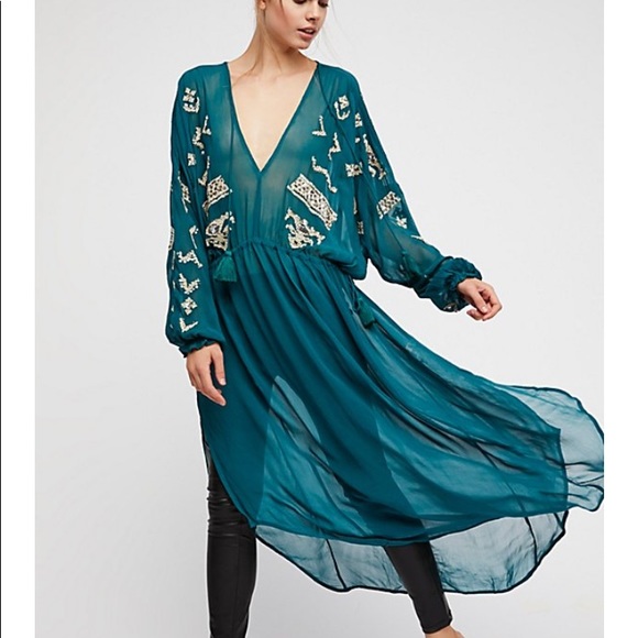 Dress - Picture 1 of 13